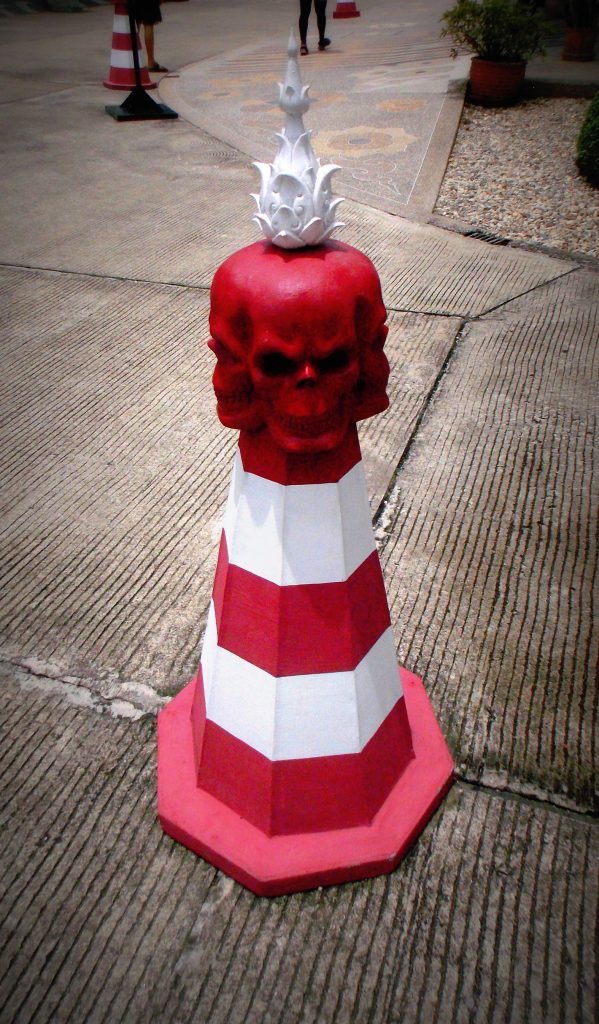 Temple-Blanc-Cone-Rouge